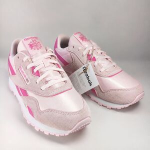 Reebok Classic Nylon Women’s 6.5 Pink Chalk Suede Retro Sneakers NWT